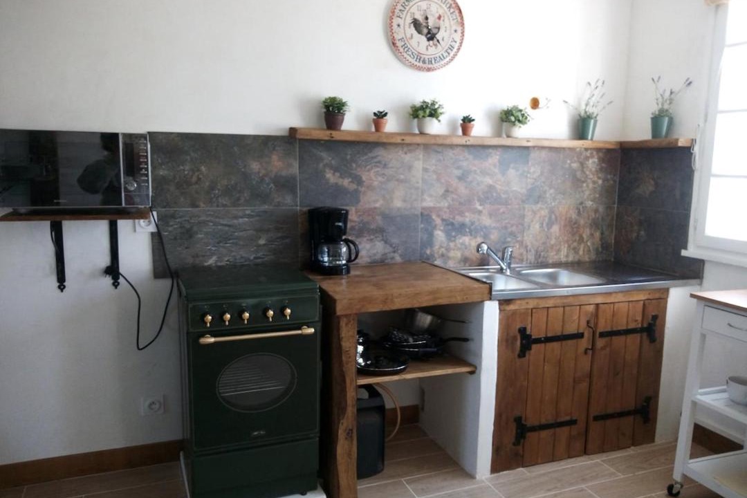 Photo of Kitchen in Saint-Pourcain-sur-Besbre