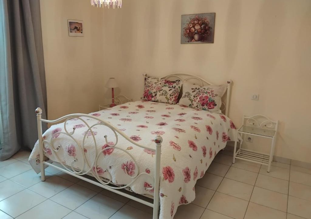 Photo of Bedroom in Chateauneuf-du-Faou