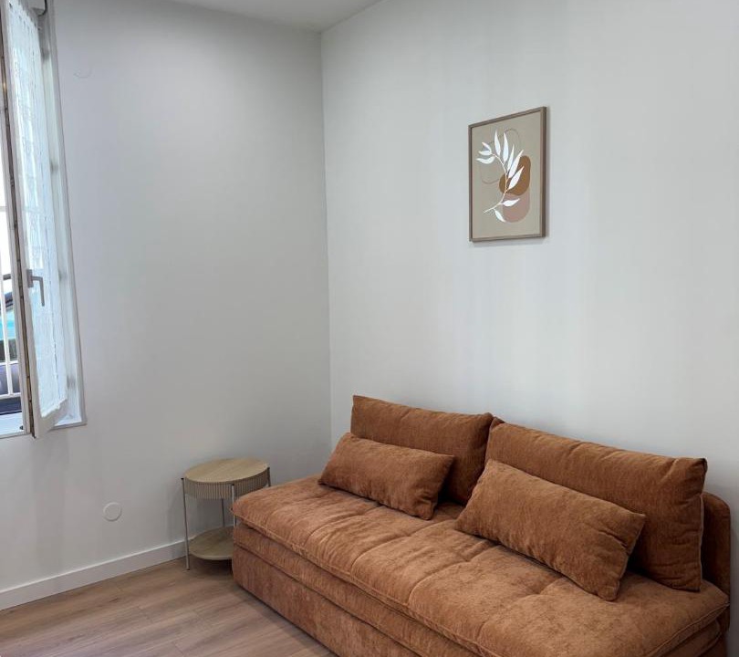 Photo of Livingroom in Convention