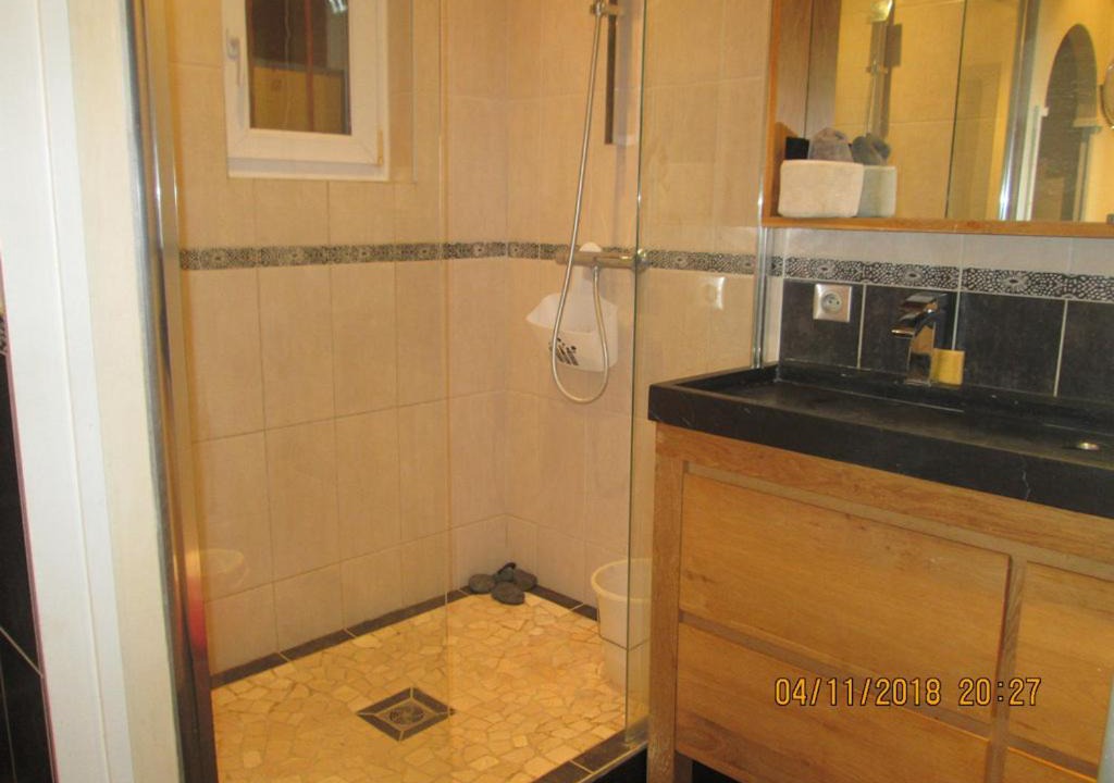 Photo of Bathroom in Craponne