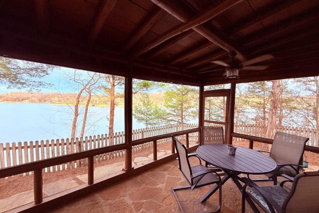 Photo of Patio Balcony in Camdenton
