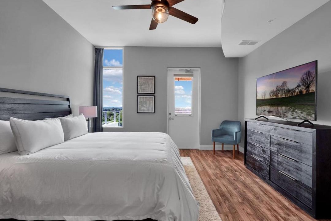 Photo of Bedroom in South Eola