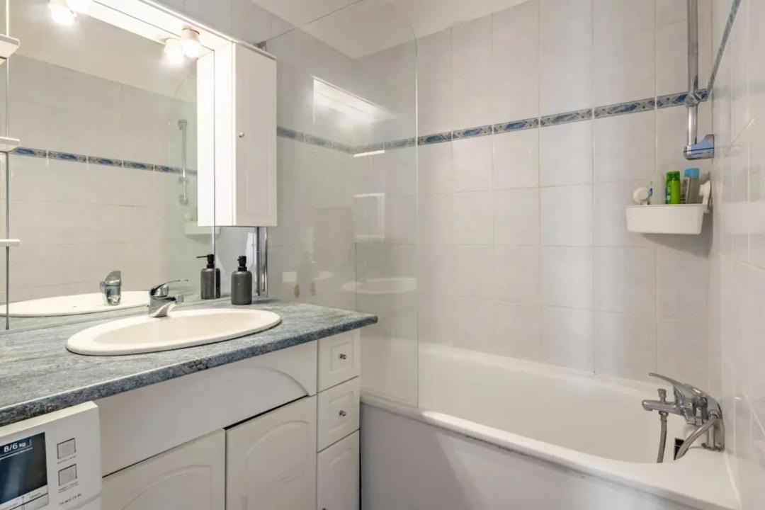 Photo of Bathroom in Quartier de la Chapelle