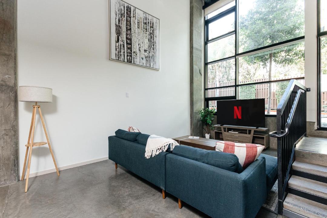 Photo of Livingroom in Hollywood