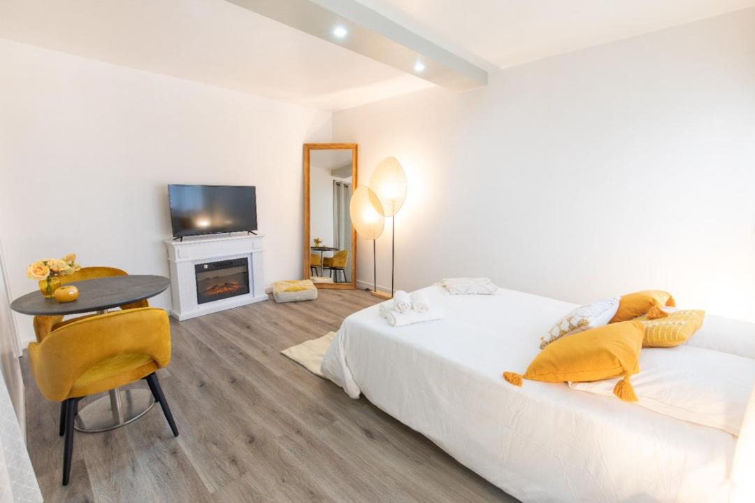Photo of Bedroom in Evreux
