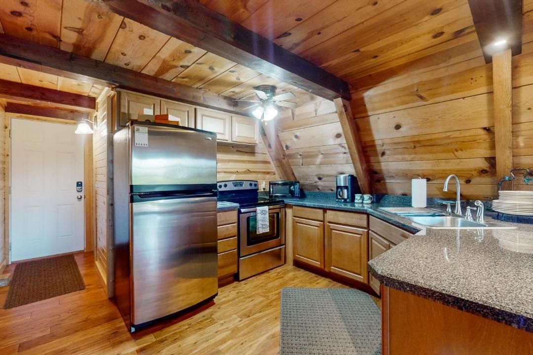 Photo of Kitchen in Flat Hollow Marina