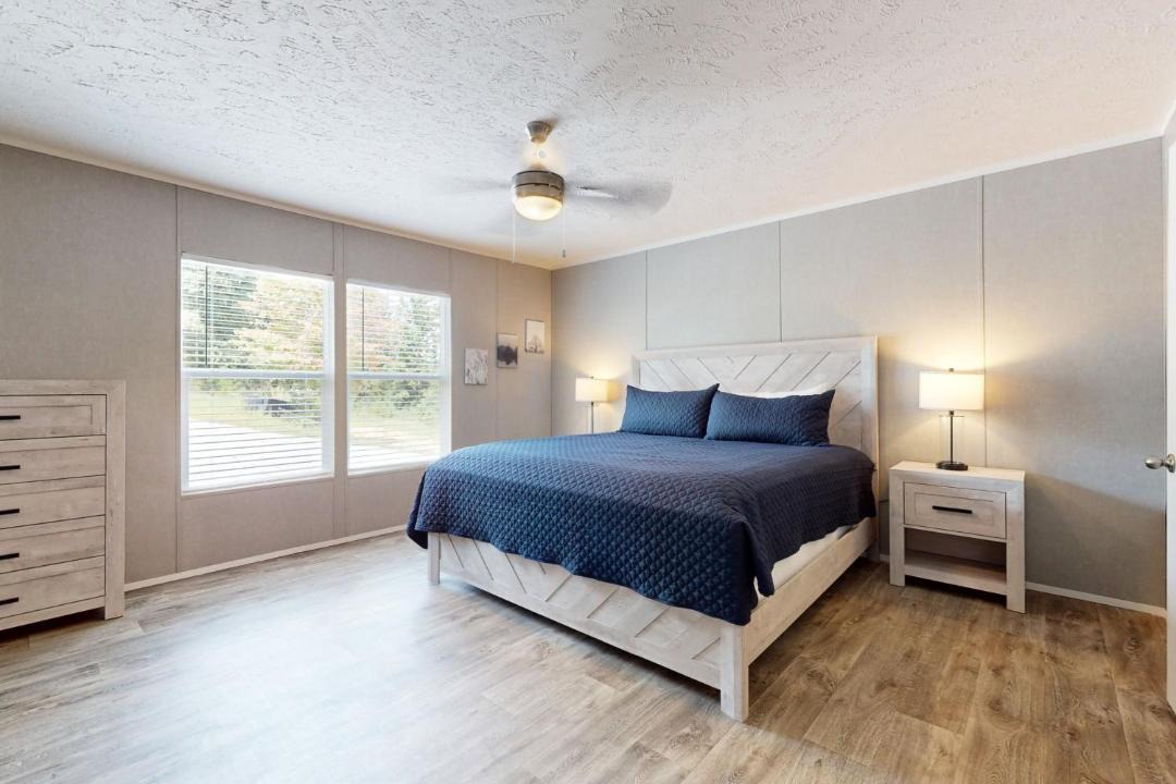Photo of Bedroom in Caryville