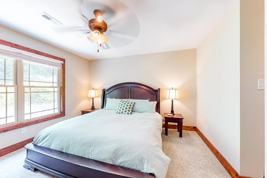 Photo of Bedroom in Andersonville