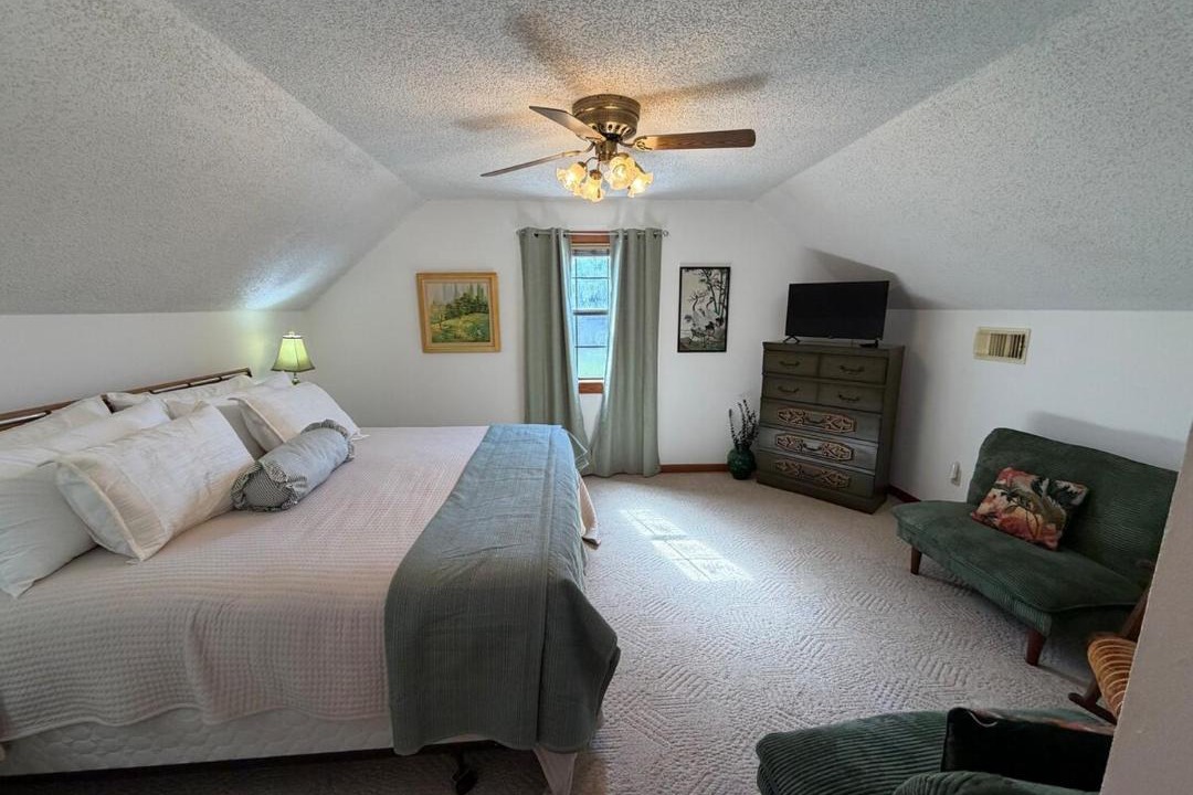 Photo of Bedroom in Nacogdoches