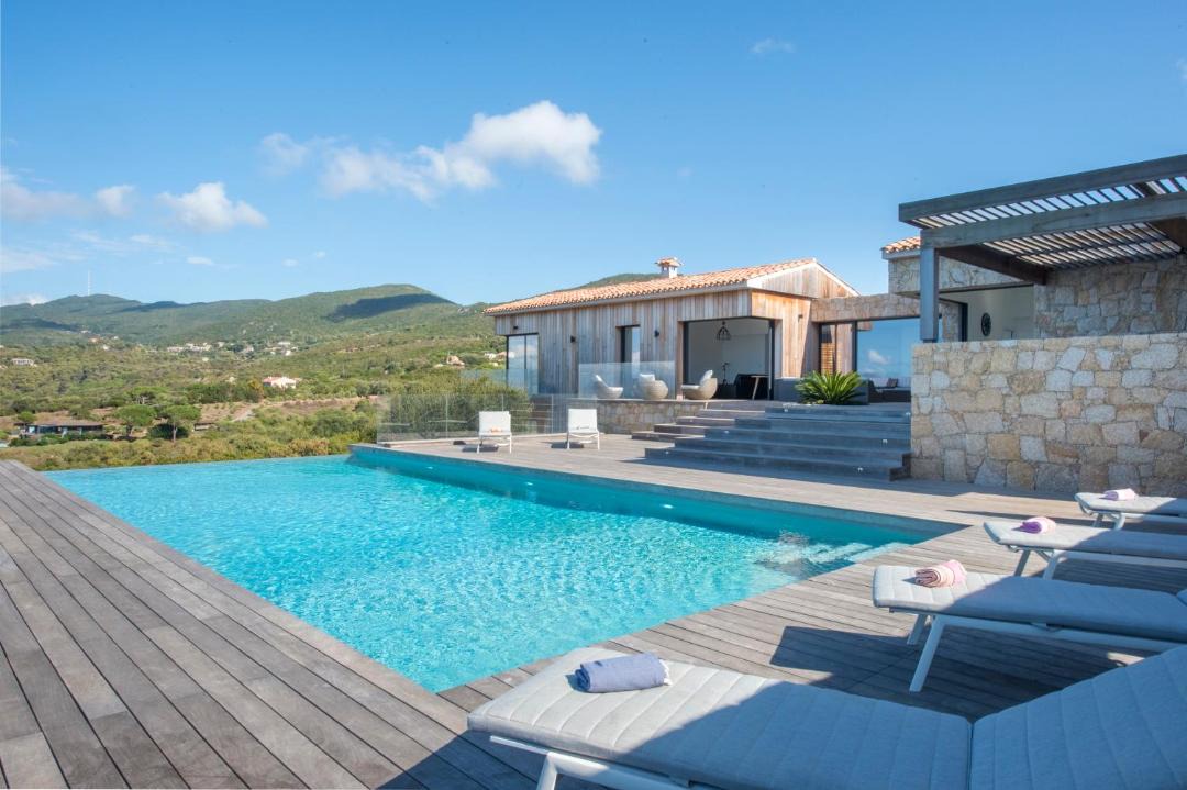 Photo of Others in Coti-Chiavari