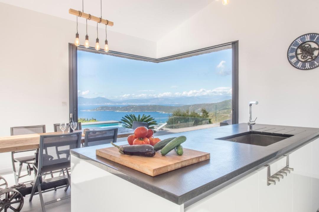 Photo of Others in Coti-Chiavari