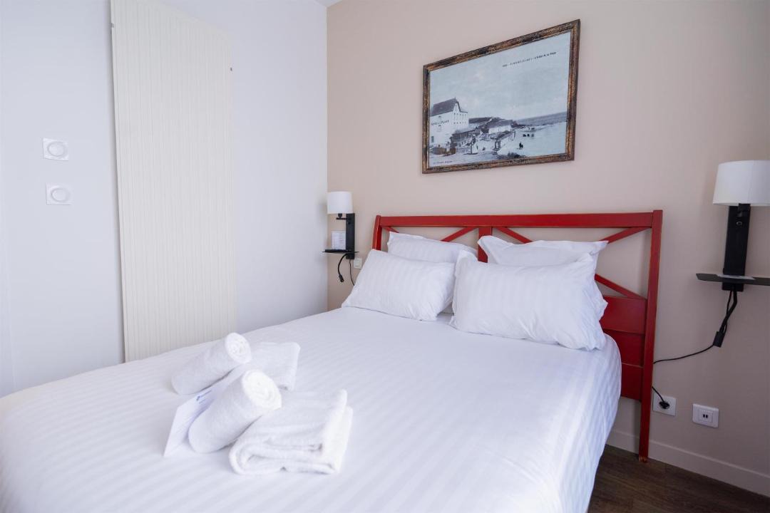 Photo of Bedroom in Saint-Marc-sur-Mer