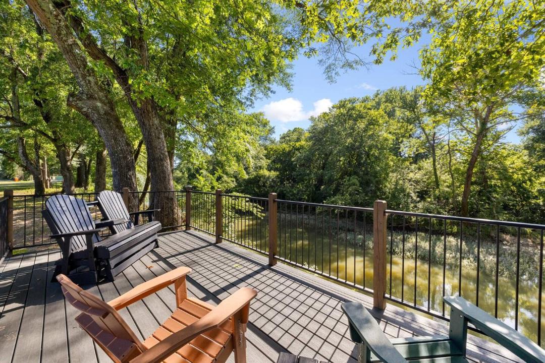 Photo of Patio Balcony in Golden