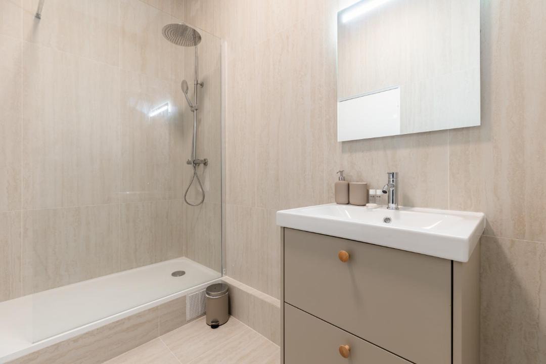 Photo of Bathroom in Porte-Dauphine