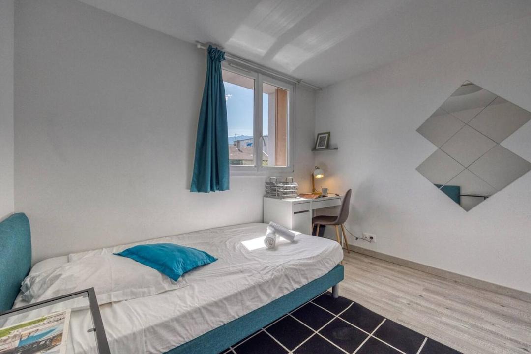 Photo of Bedroom in Secteur 3