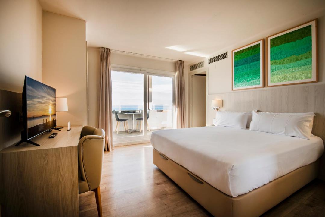 Photo of Bedroom in Roses Town Center