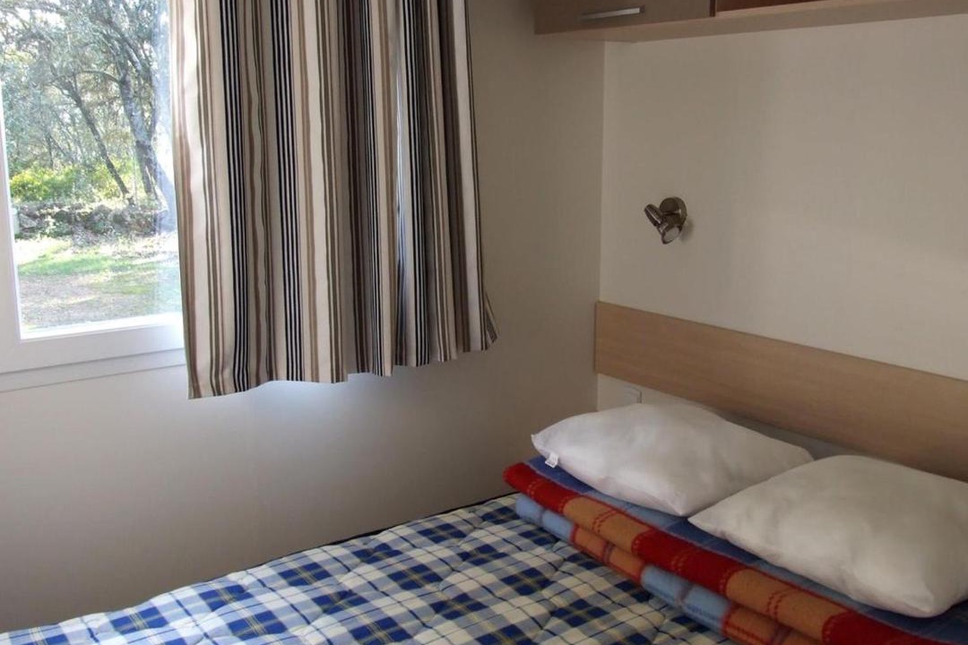 Photo of Bedroom in Junas