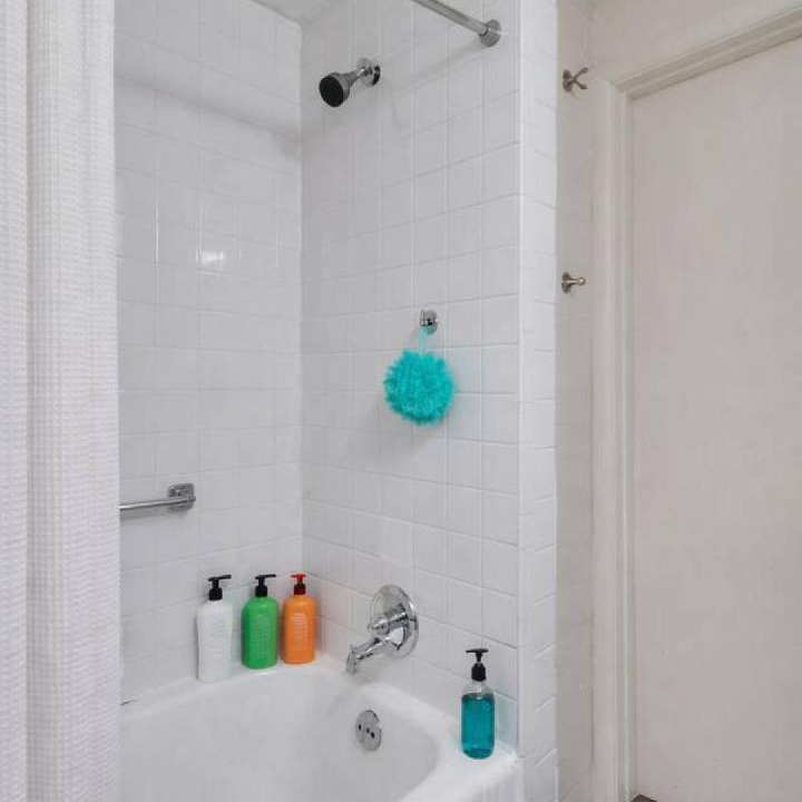 Photo of Bathroom in Kenmore