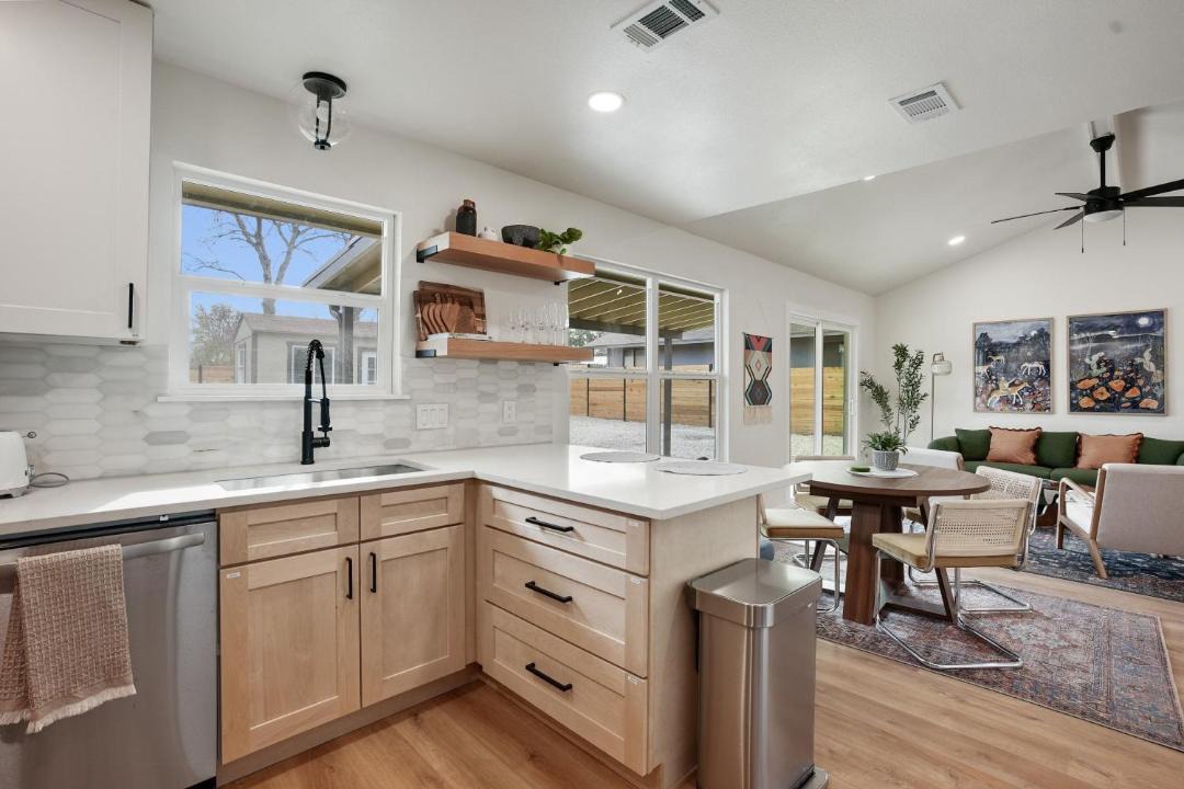 Photo of Kitchen in North Austin Civic Association