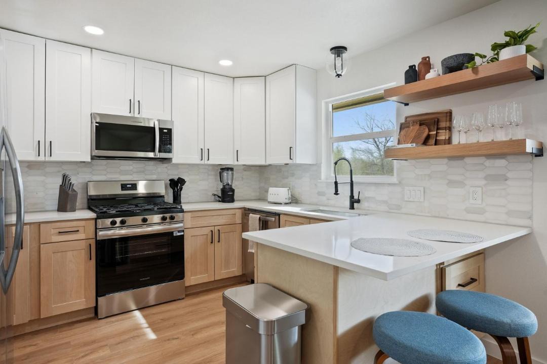 Photo of Kitchen in North Austin Civic Association