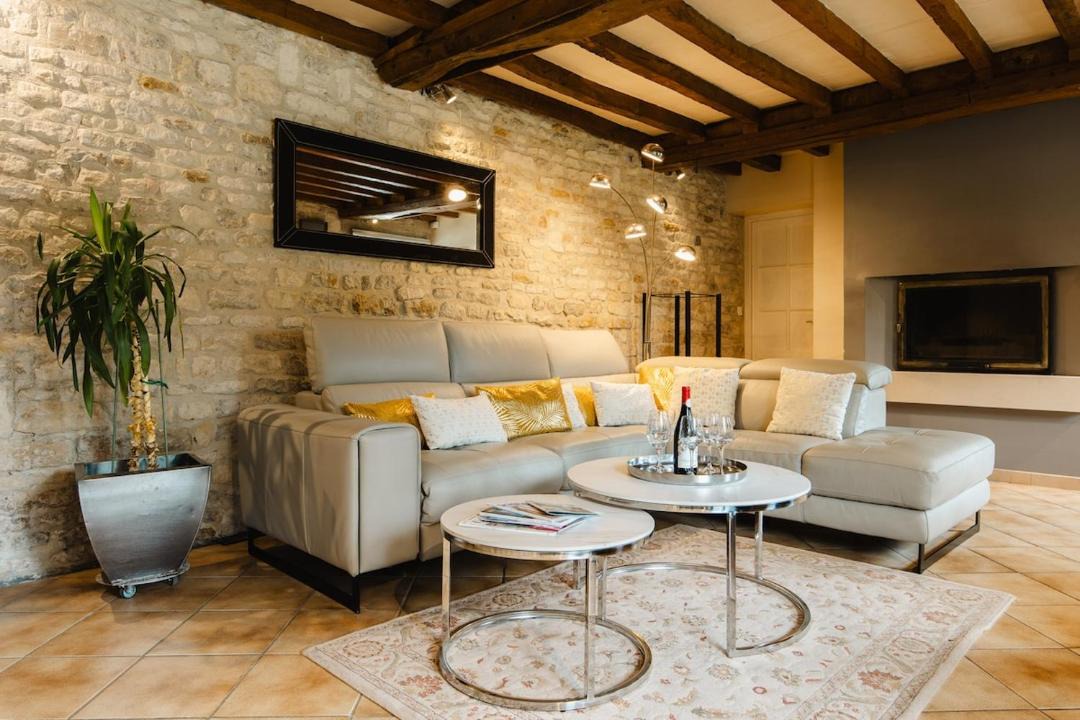 Photo of Others in Verson