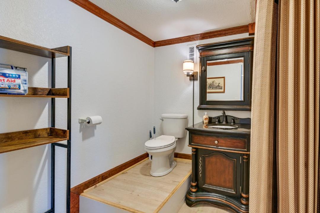 Photo of Bathroom in Southmont