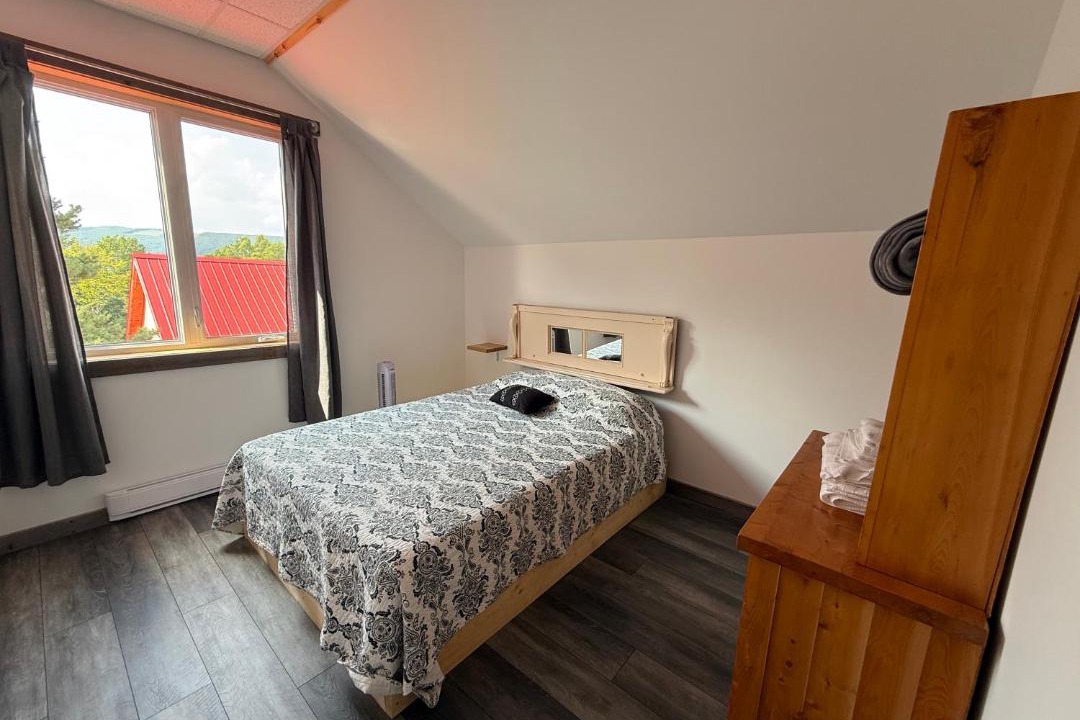 Photo of Bedroom in Saint-Bernard-sur-Mer