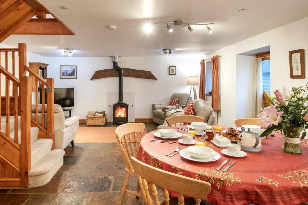 Photo of Others in Alweston