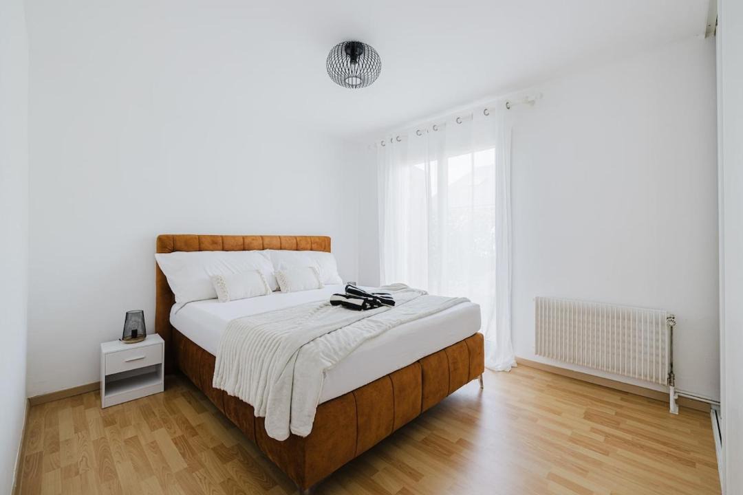 Photo of Bedroom in Versonnex