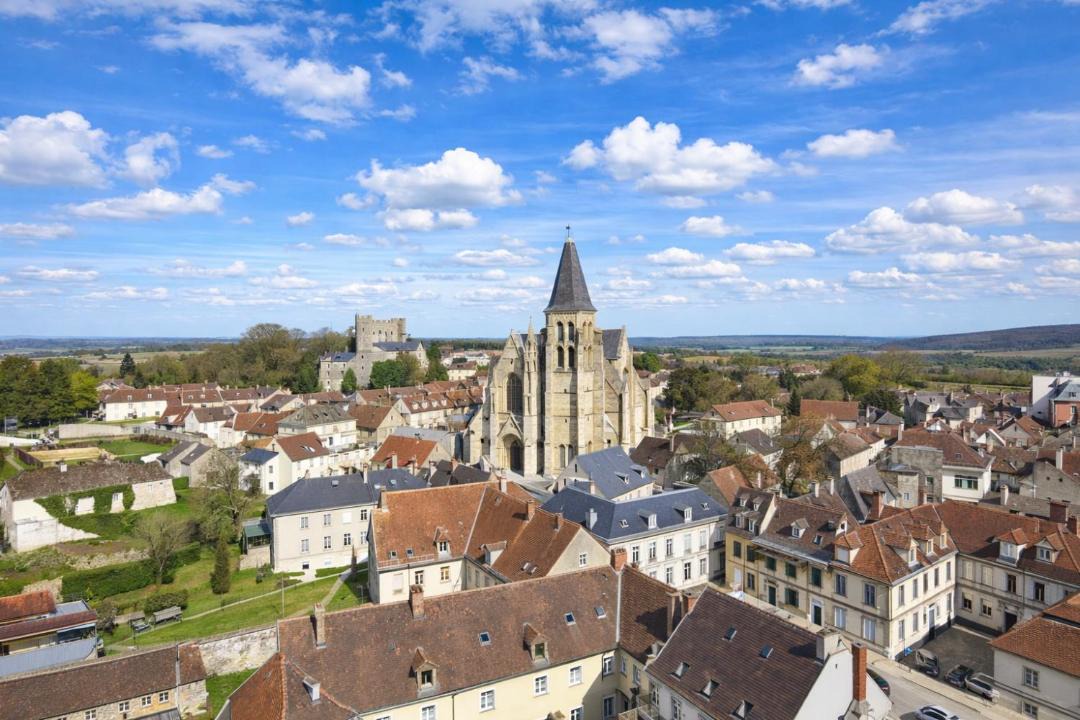 Photo of Buildings in Clermont