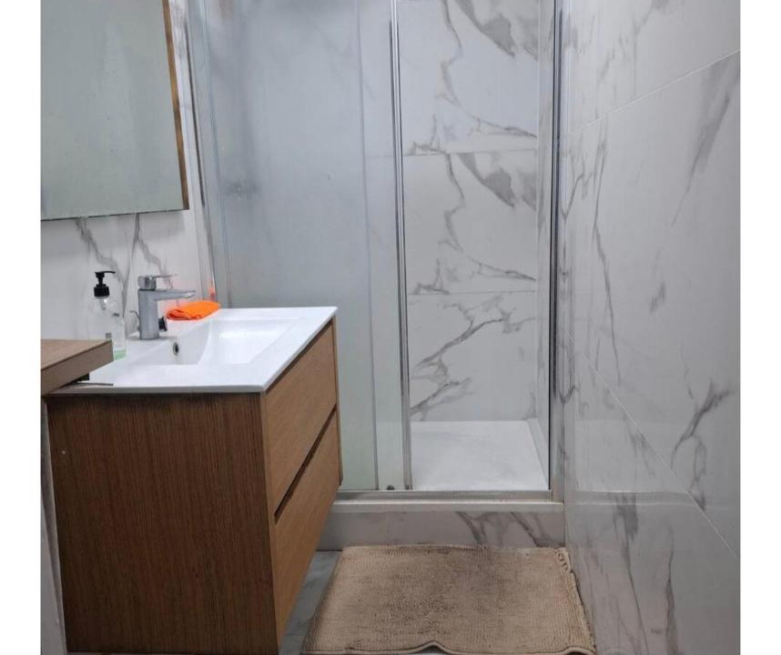 Photo of Bathroom in Clichy
