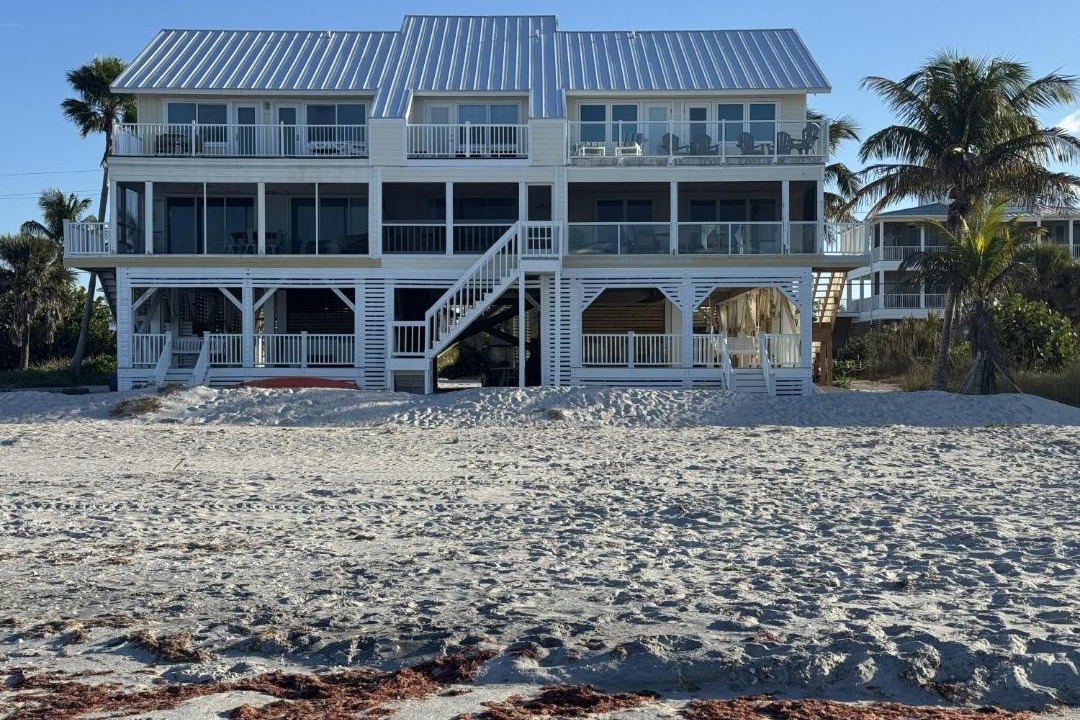 Photo of Others in Palm Island