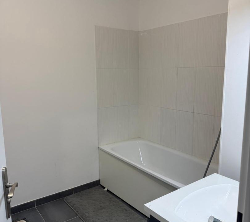 Photo of Bathroom in Le Blanc-Mesnil