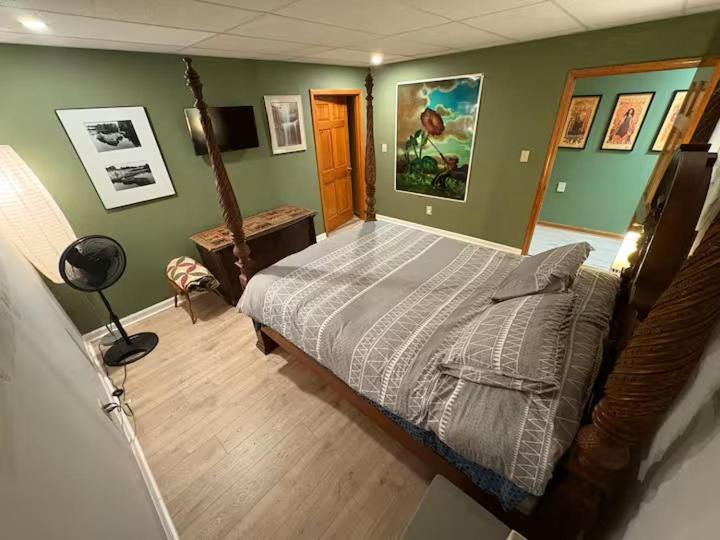 Photo of Bedroom in Summertown