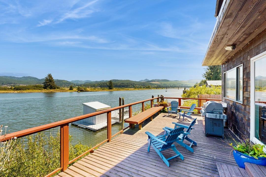 Photo of Others in Nehalem