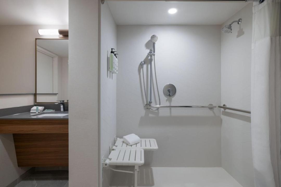 Photo of Bathroom in Clinton