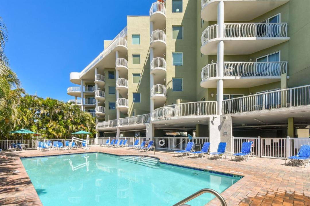 Photo of Patio Balcony in Treasure Island