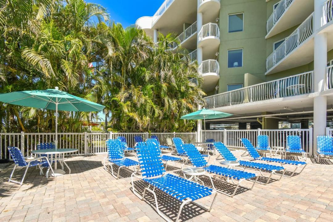 Photo of Patio Balcony in Treasure Island