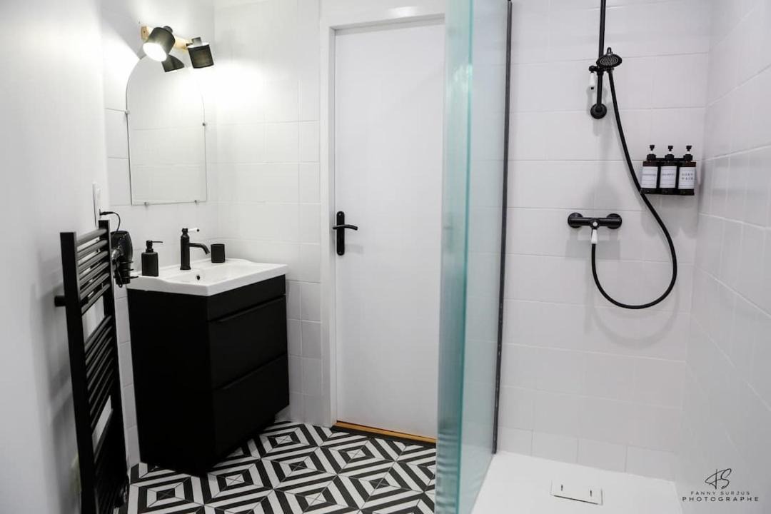 Photo of Bathroom in Clemenceau