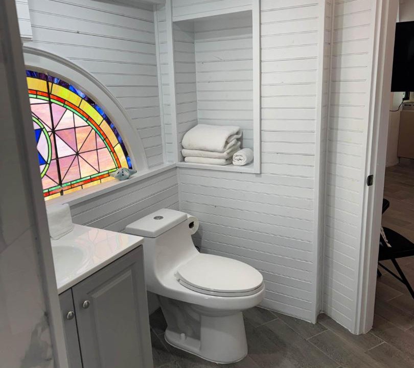 Photo of Bathroom in Long Beach Estates
