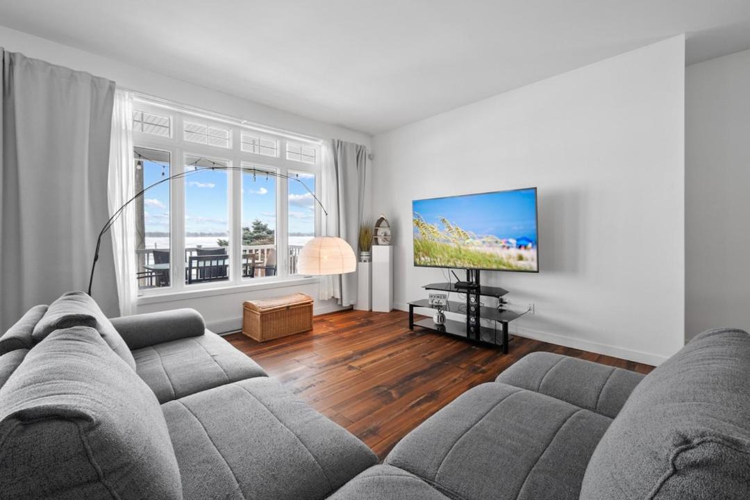 Photo of Livingroom in Venise-en-Quebec