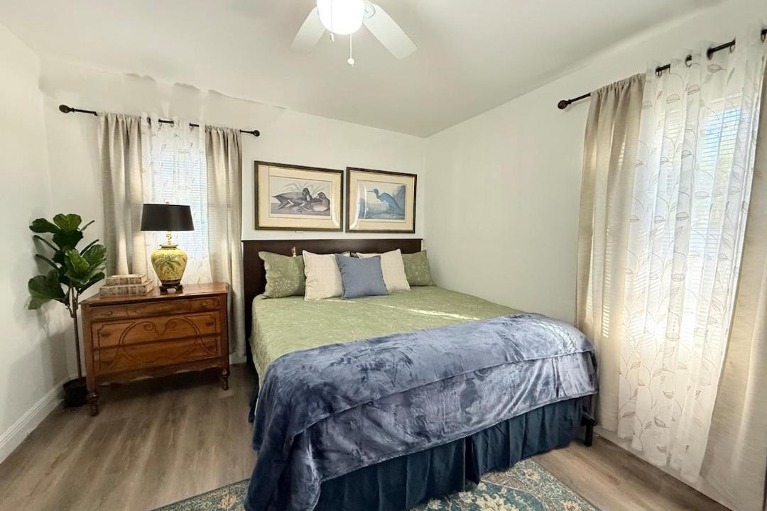 Photo of Bedroom in Pine Hills