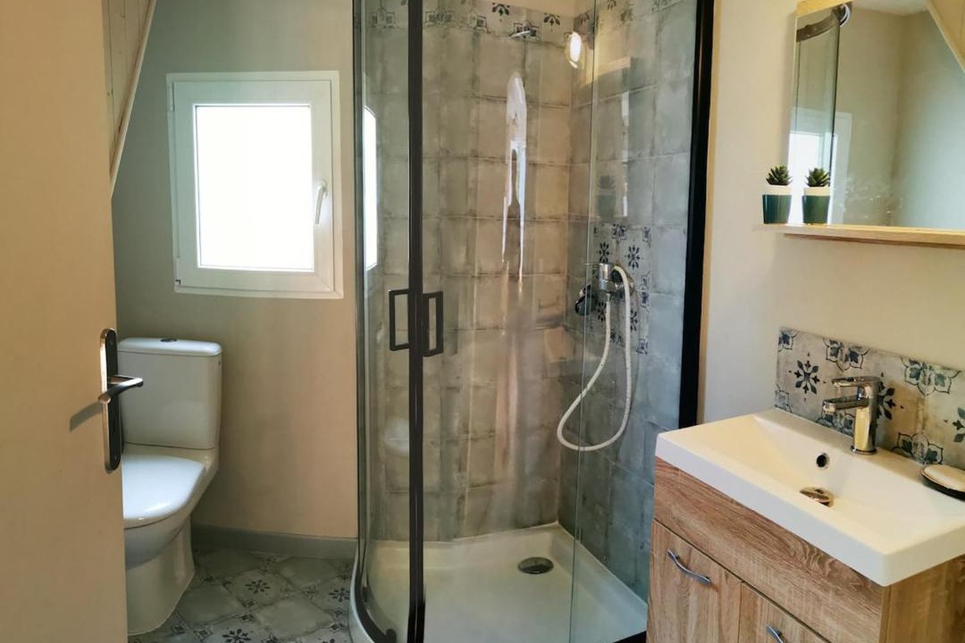 Photo of Bathroom in Saint-Sauveur-Camprieu