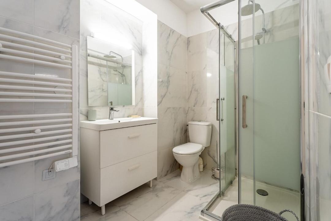 Photo of Bathroom in Liberation