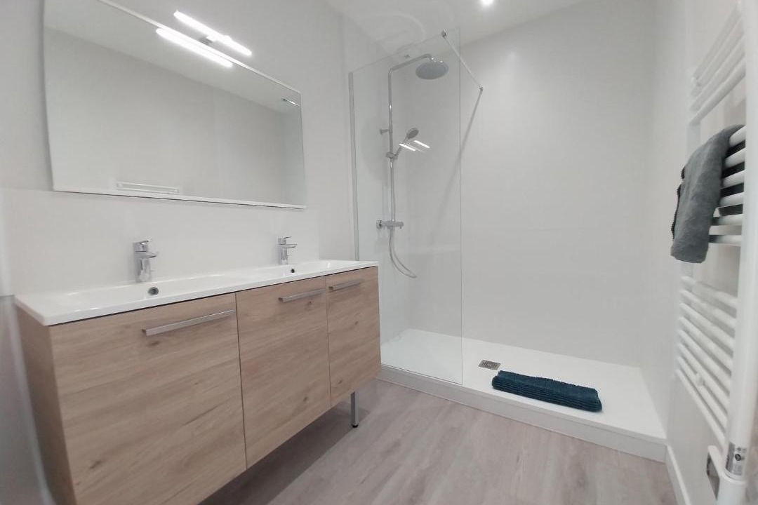 Photo of Bathroom in Pouzauges