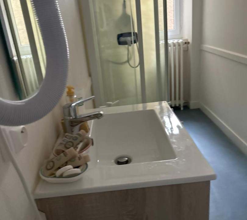Photo of Bathroom in Saintes