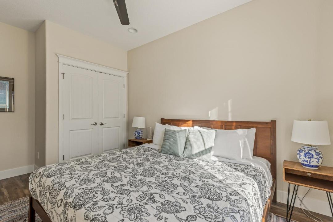 Photo of Bedroom in Newberg