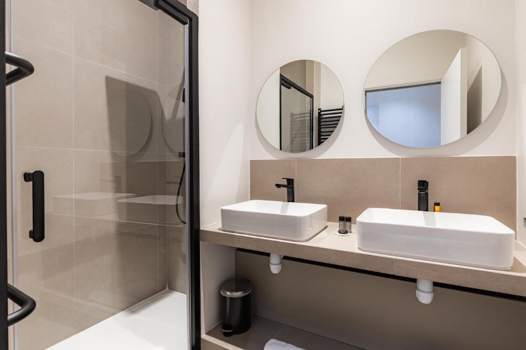 Photo of Bathroom in Porte-Dauphine