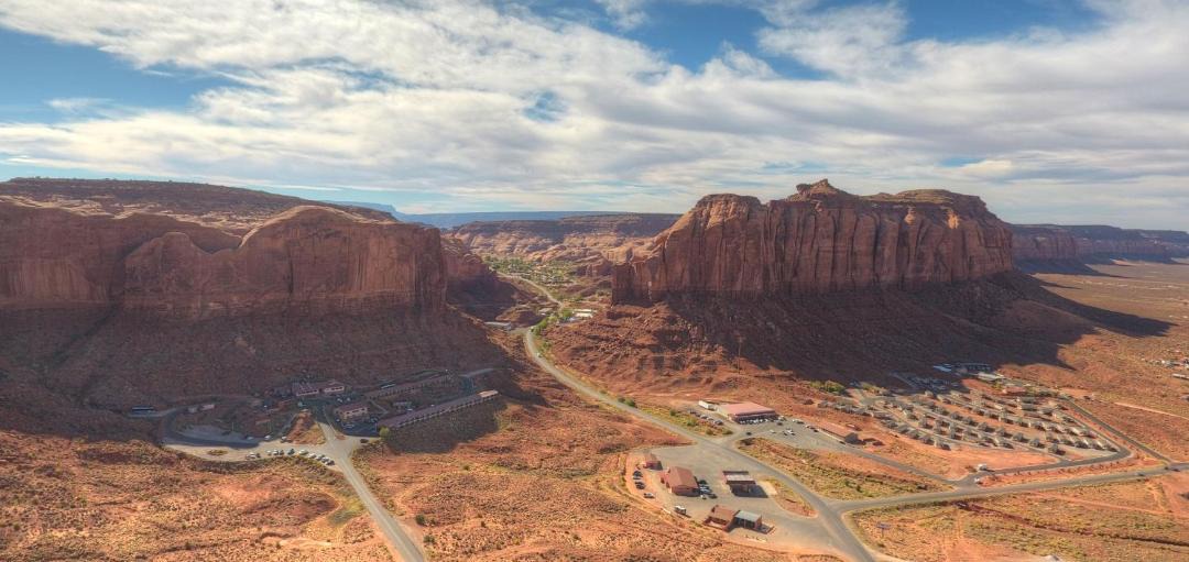 Photo of Others in Monument Valley