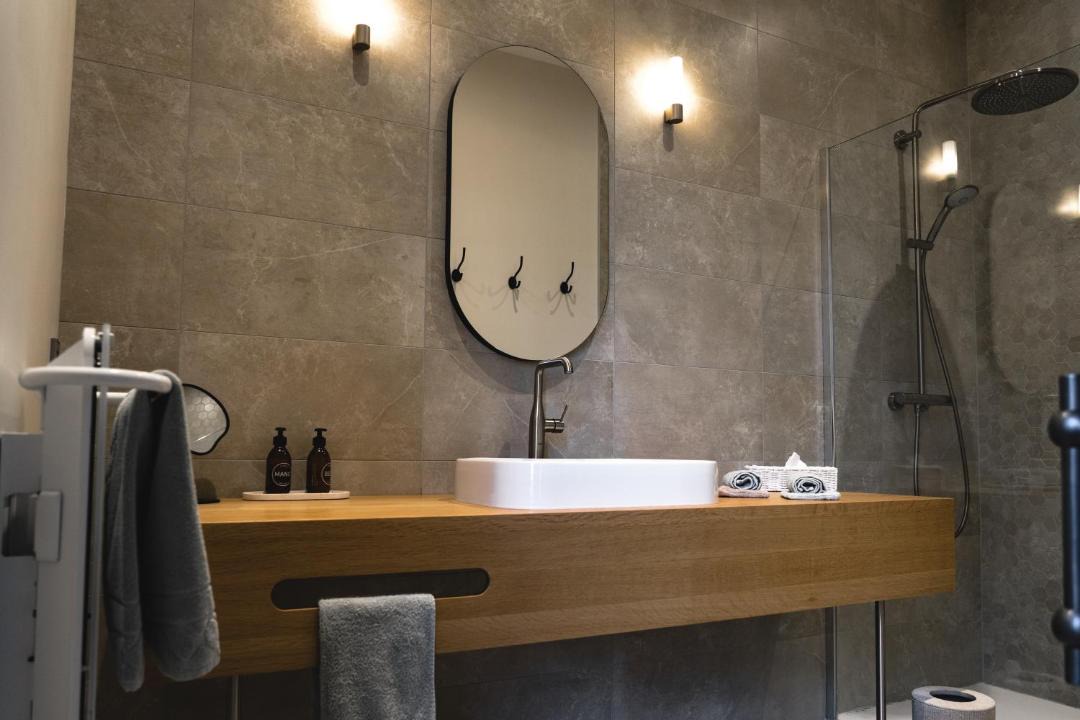 Photo of Bathroom in Neac